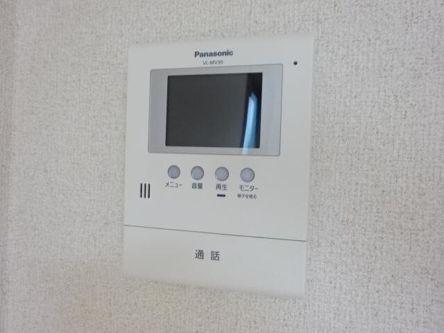 ����13