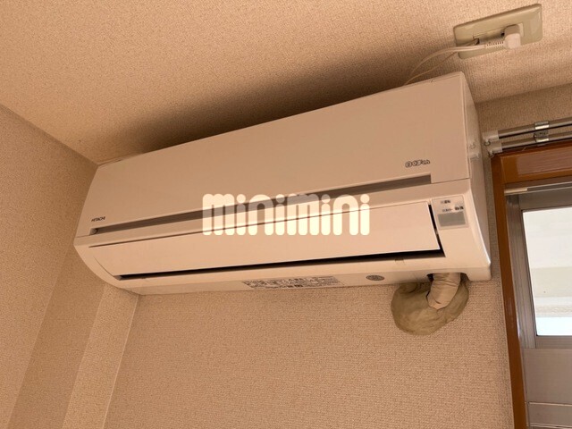 ����10