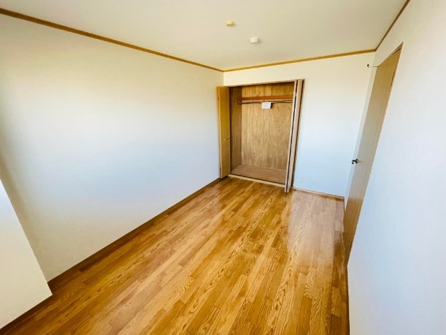 ����19