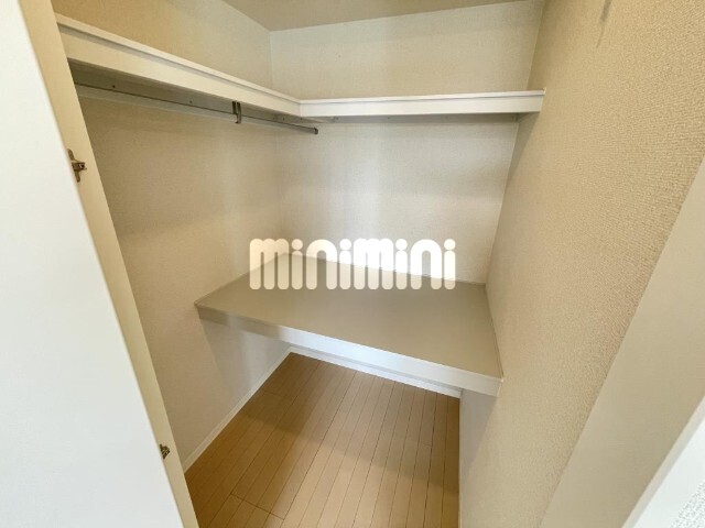 ����6
