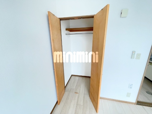 ����5