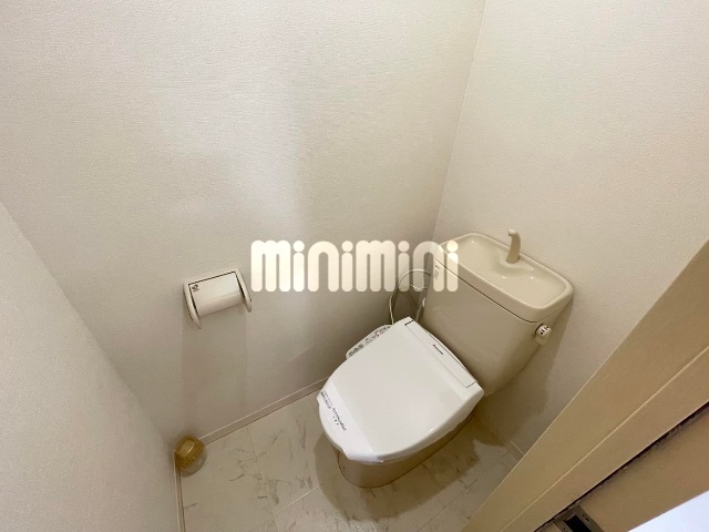 ����4