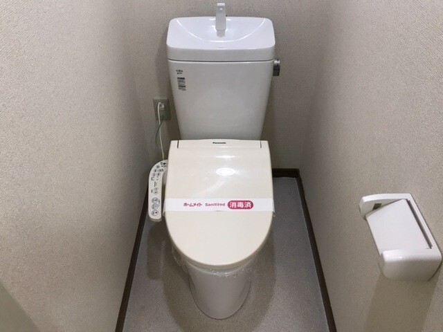 ����4