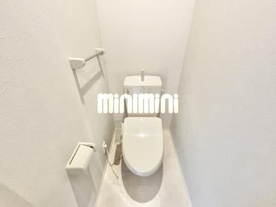 ����4