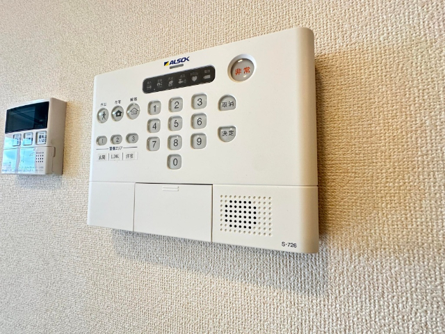 ����11