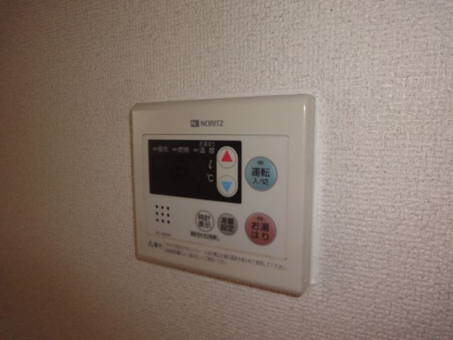 ����13
