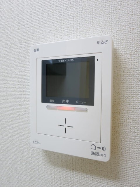 ����10