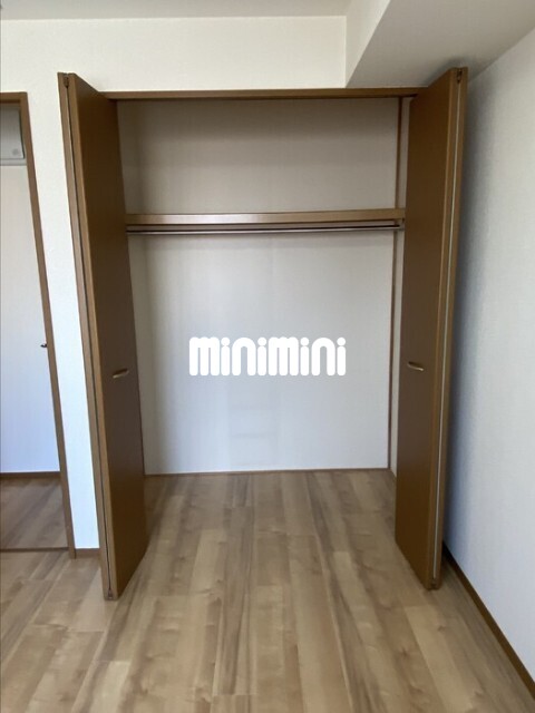 ����6