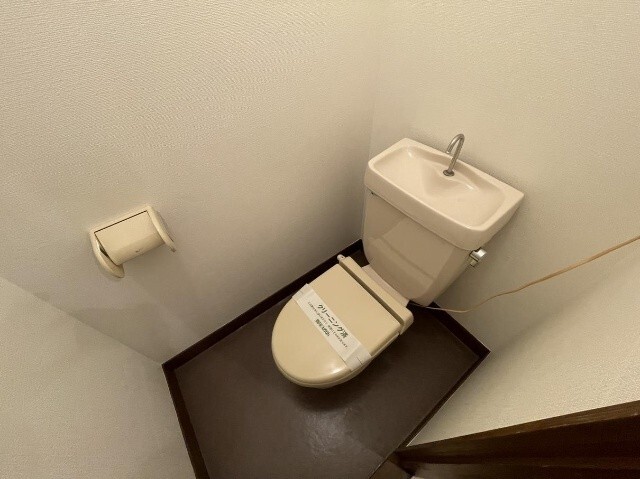 ����7