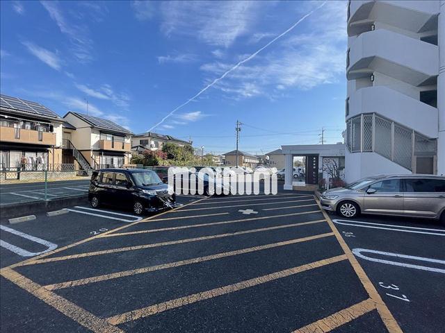 ����16