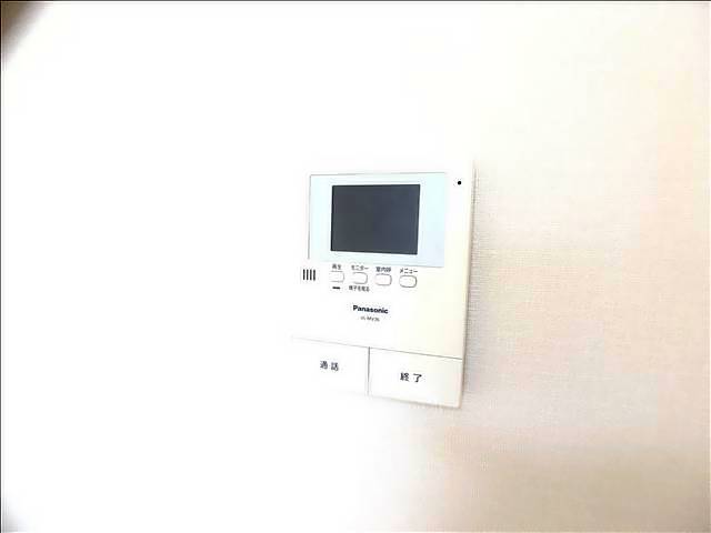 ����10