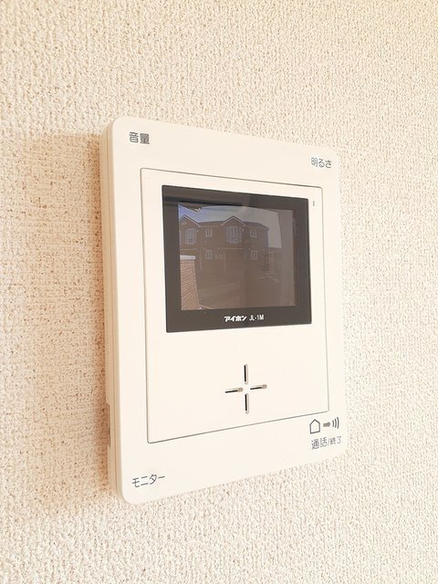 ����10