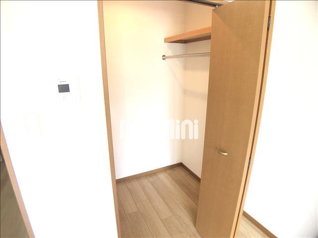 ����6