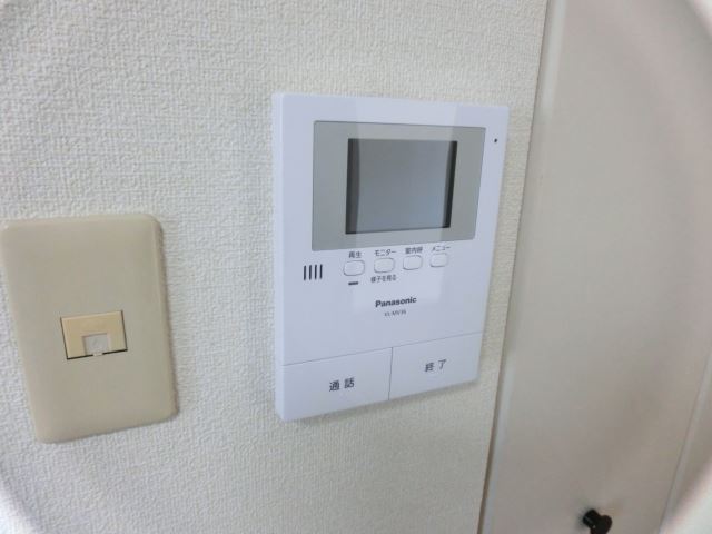 ����10