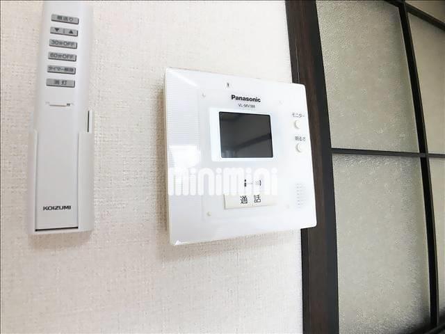 ����10