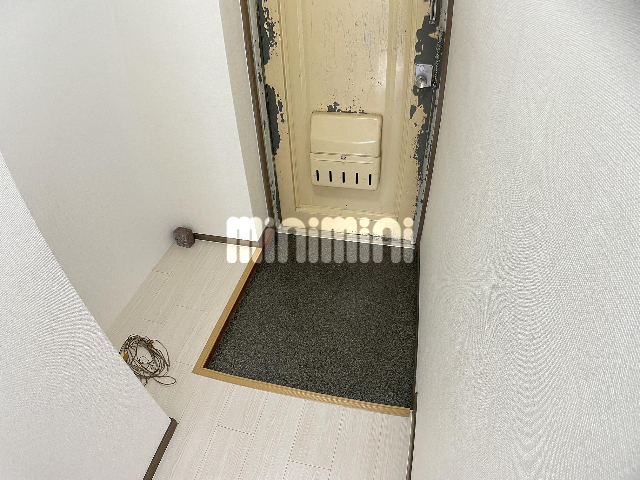 ����19