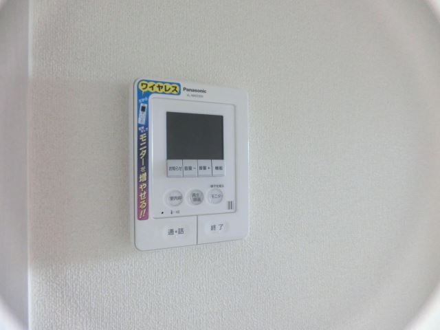 ����10