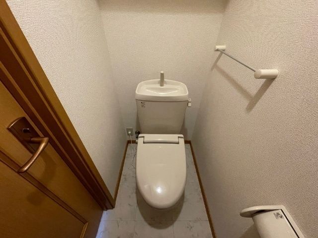 ����8