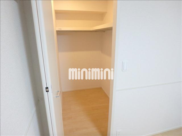 ����5