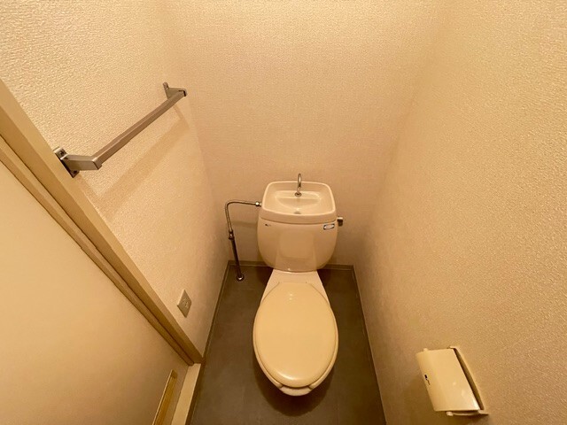 ����6