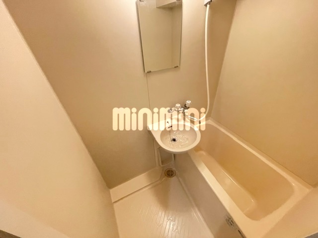 ����5
