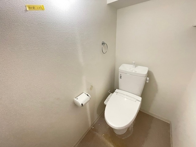 ����8