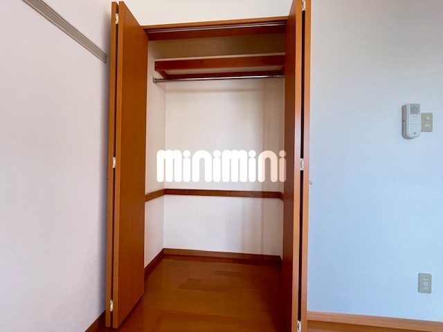 ����7