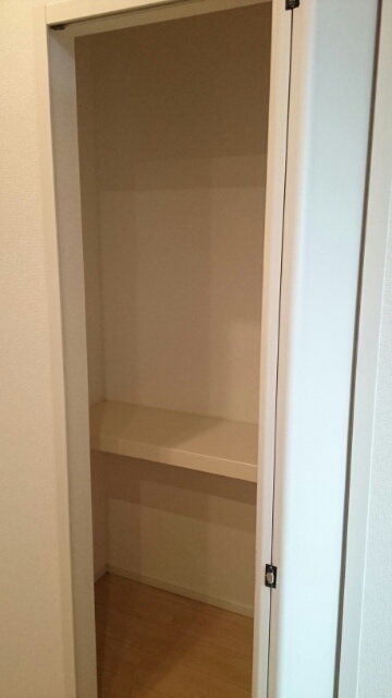����7