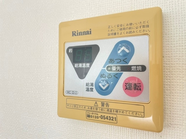 ����11