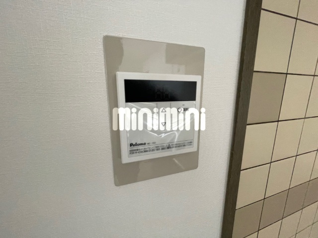 ����11