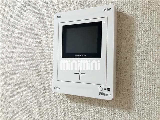 ����3