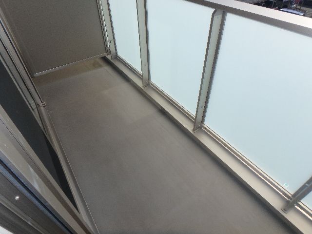 ����10