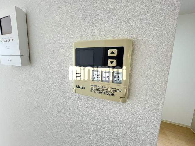 ����19