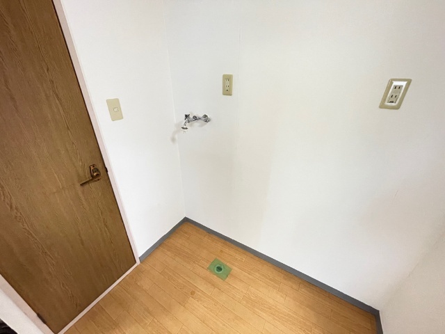 ����14