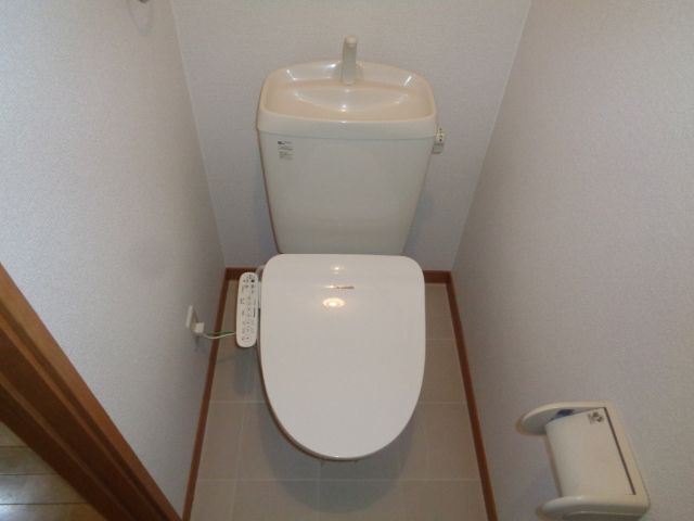 ����8