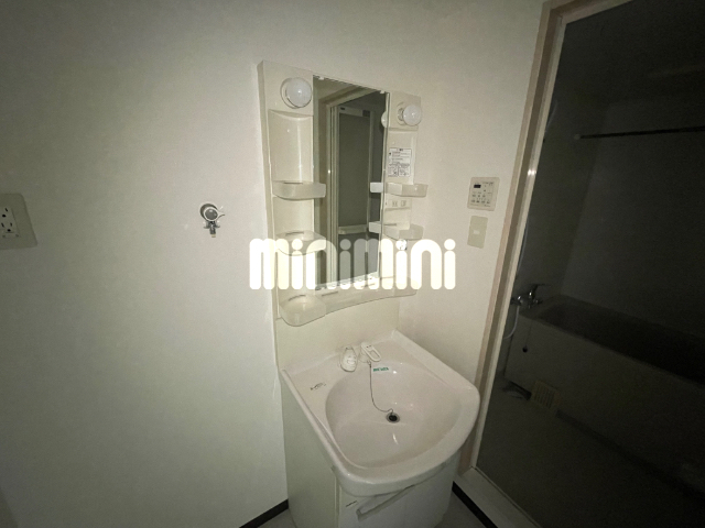 ����5