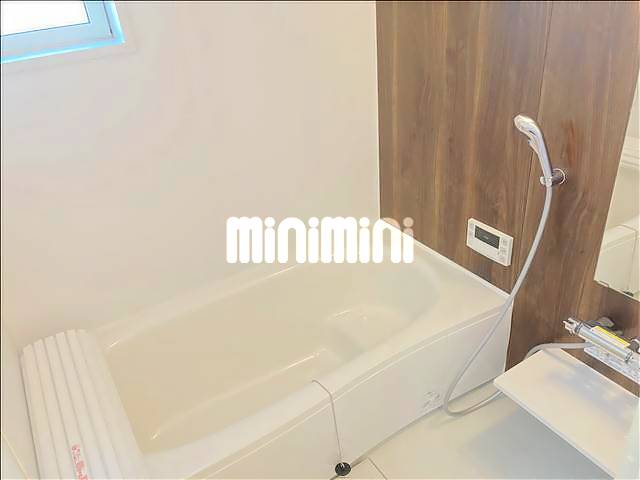 ����3