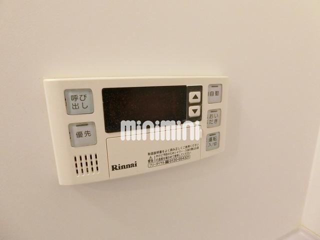 ����16