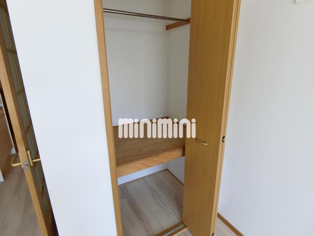 ����5