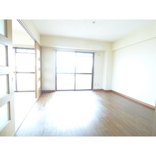 ����6