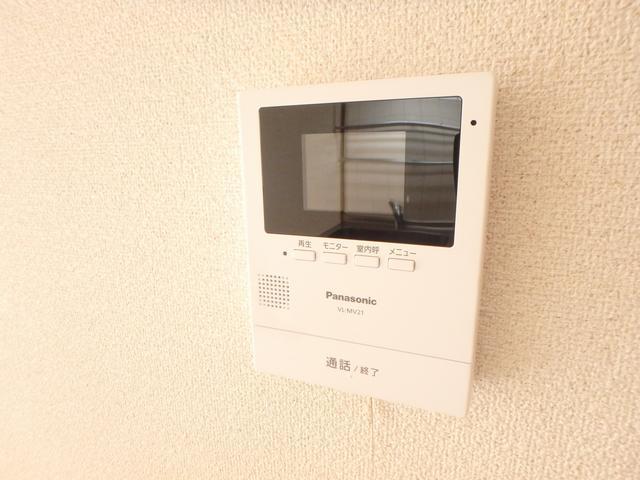 ����10
