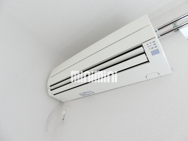 ����12
