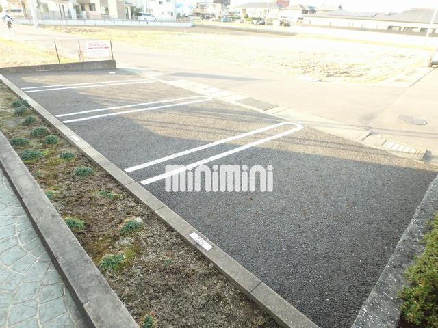 ����12