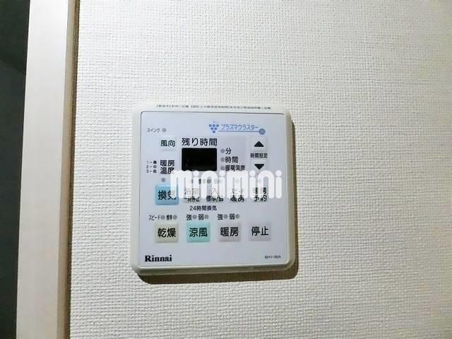 ����17