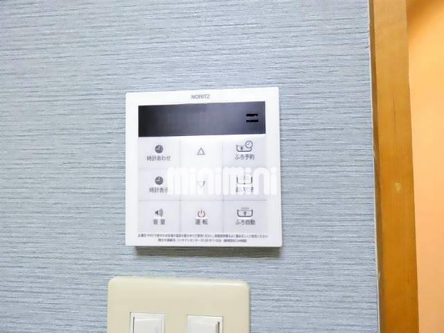 ����8