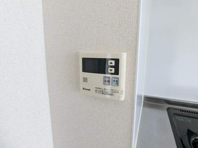 ����14