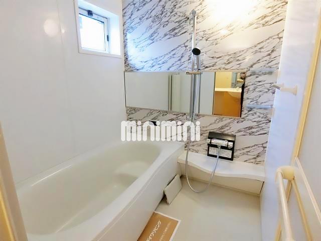 ����3