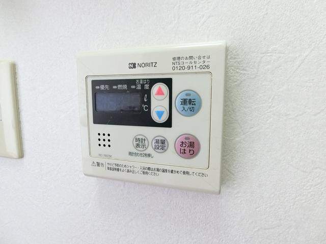 ����13