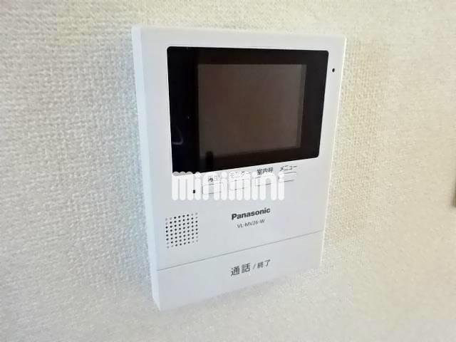 ����11
