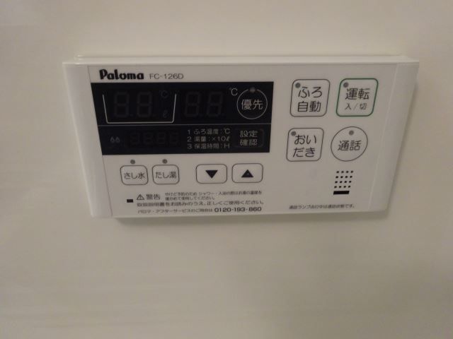 ����16